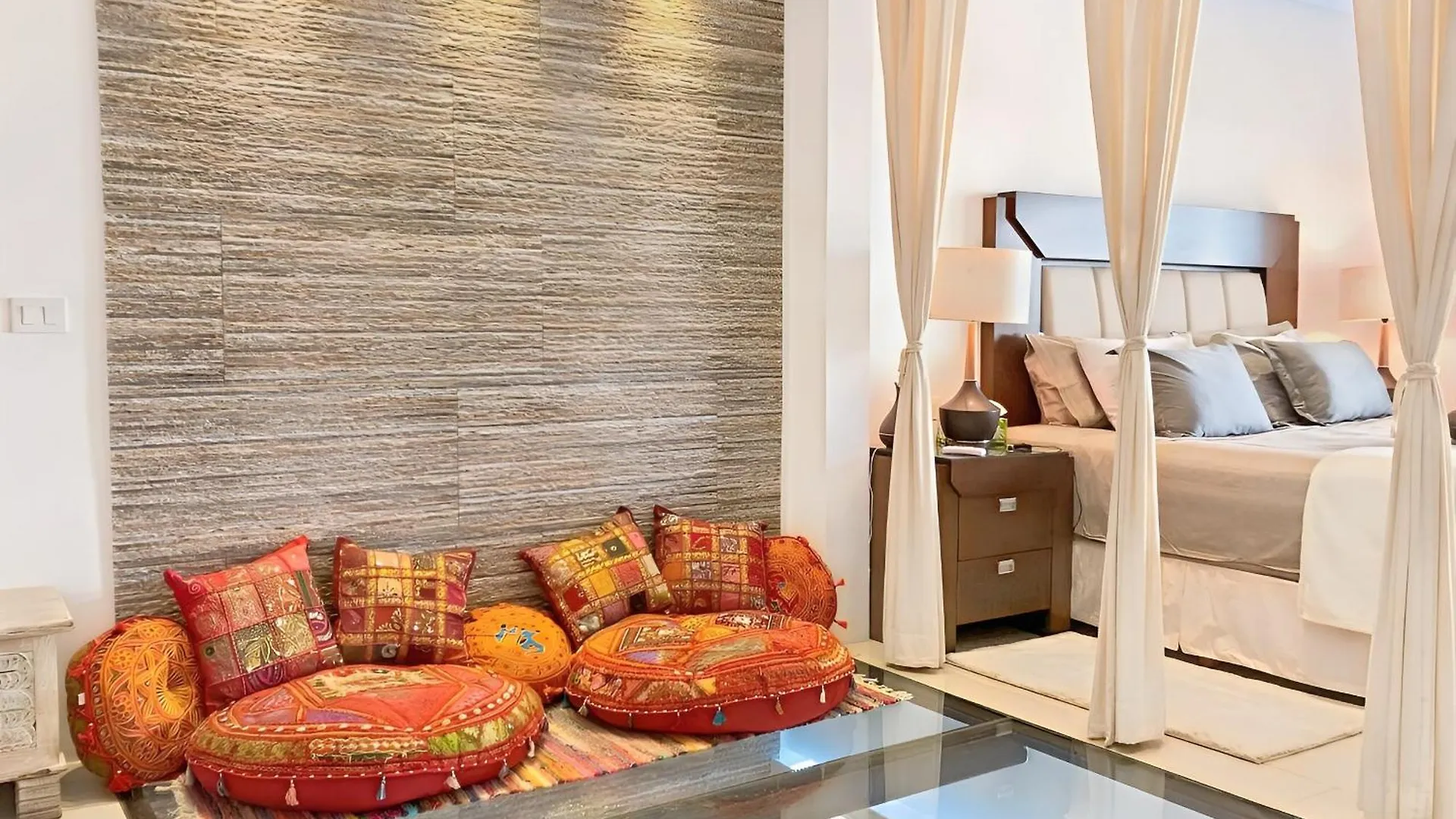 Apartment Luxury Duplex -4 Pers- 2Mn Beach&5Th Av, Pool, Gym Playa del Carmen