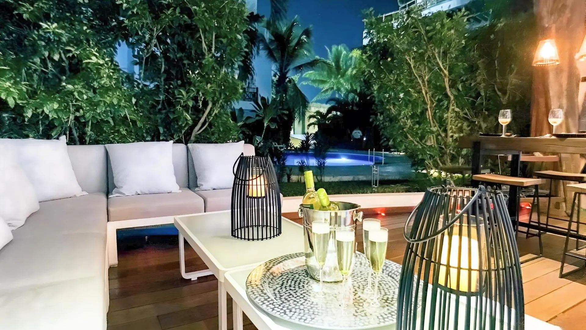 Luxury Duplex -4 Pers- 2Mn Beach&5Th Av, Pool, Gym 신데 델 카르멘 0*,  멕시코